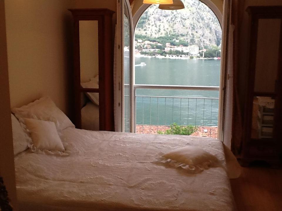 Radiant Apartment Котор Екстериор снимка